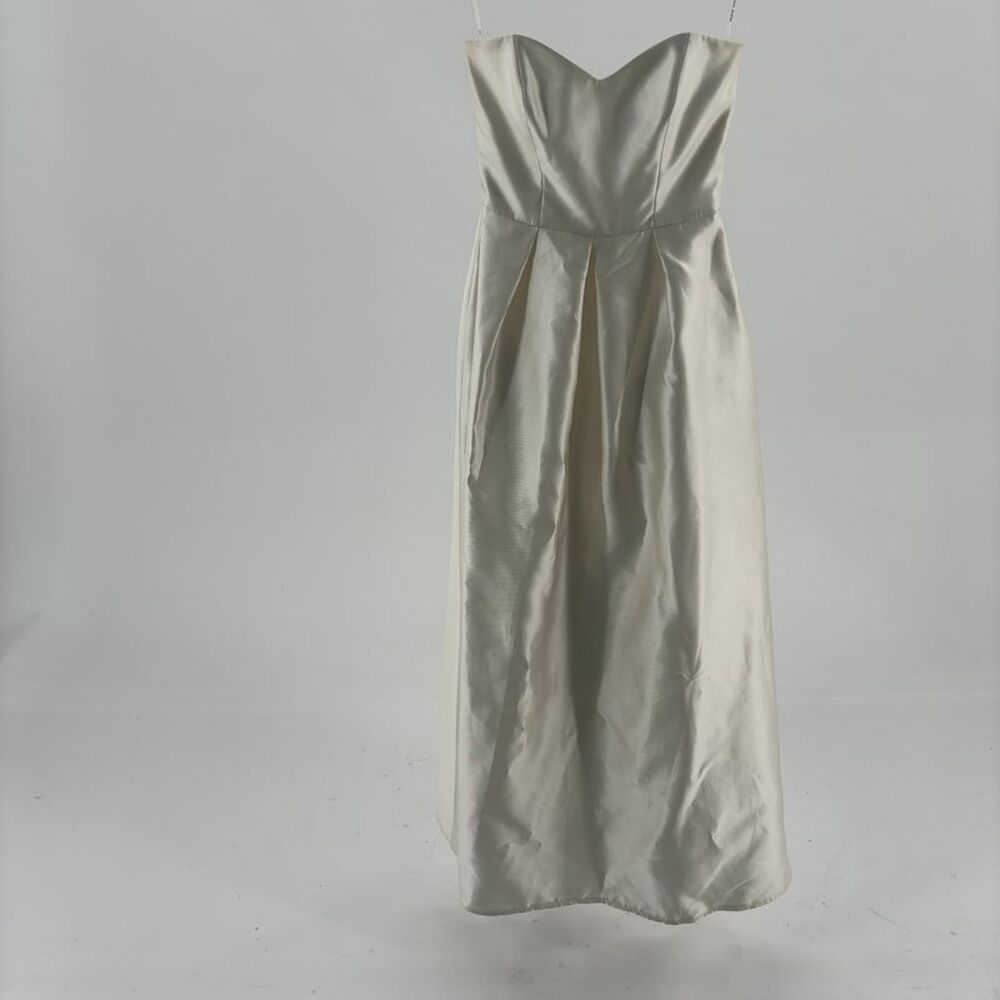 ALFRED SUNG Elegant White Bridal Dress